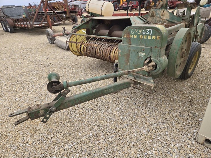 john-deere-24t-image-3