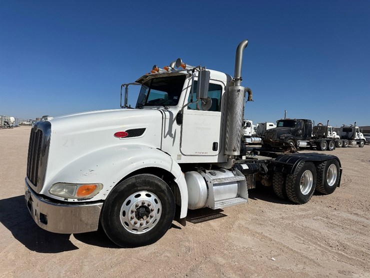 2007-peterbilt-386-image-1