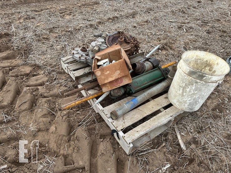 skid-with-chain-hoist,-pump-image-2