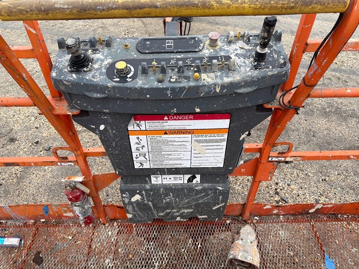 jlg-660sj-image-12