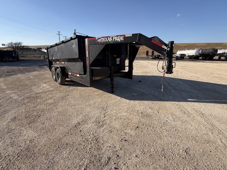 2022-texas-pride-image-1