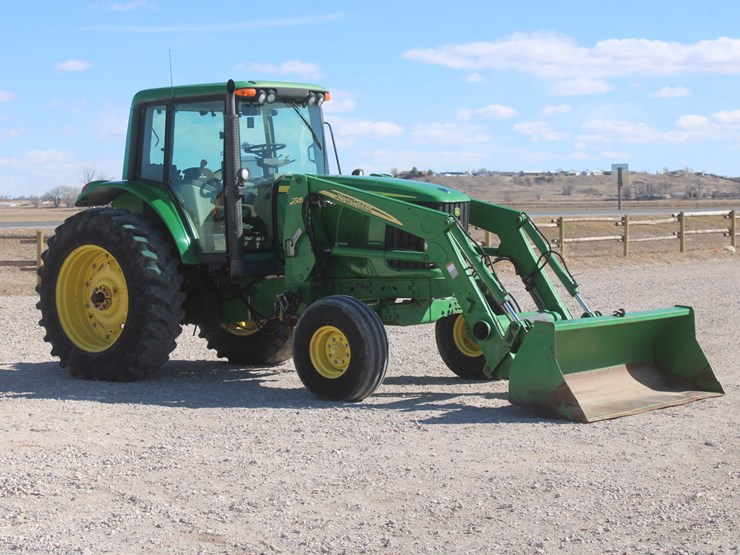 2004-john-deere-7320-image-9