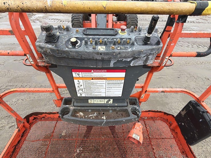 jlg-450aj-image-12