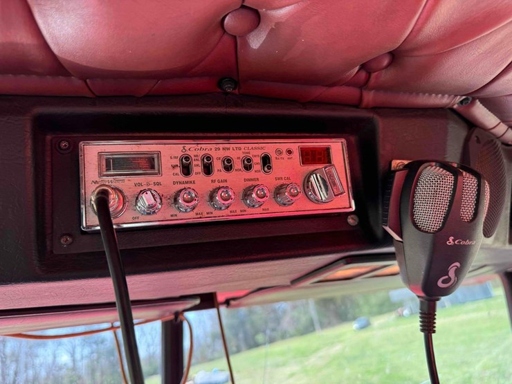 2007-western-star-4900fa-image-33