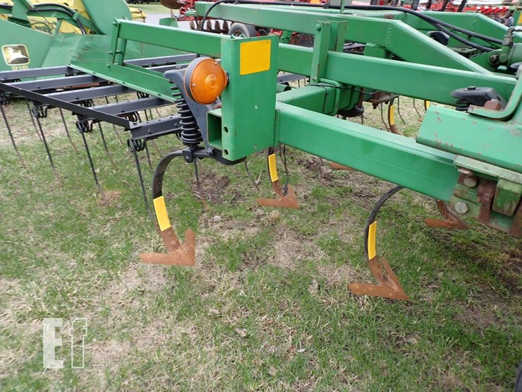 john-deere-726-image-8