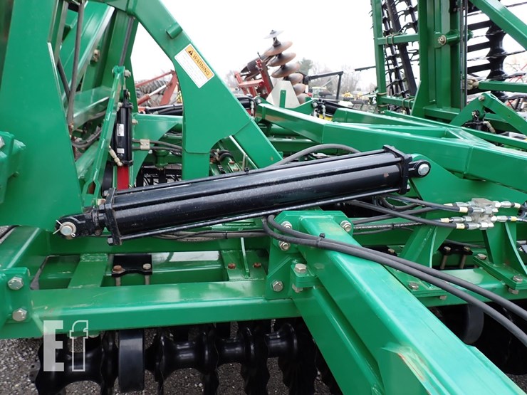 2015-great-plains-3000tm-image-7