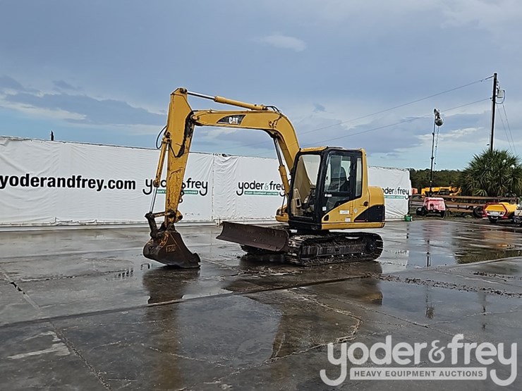 caterpillar-307c-image-2