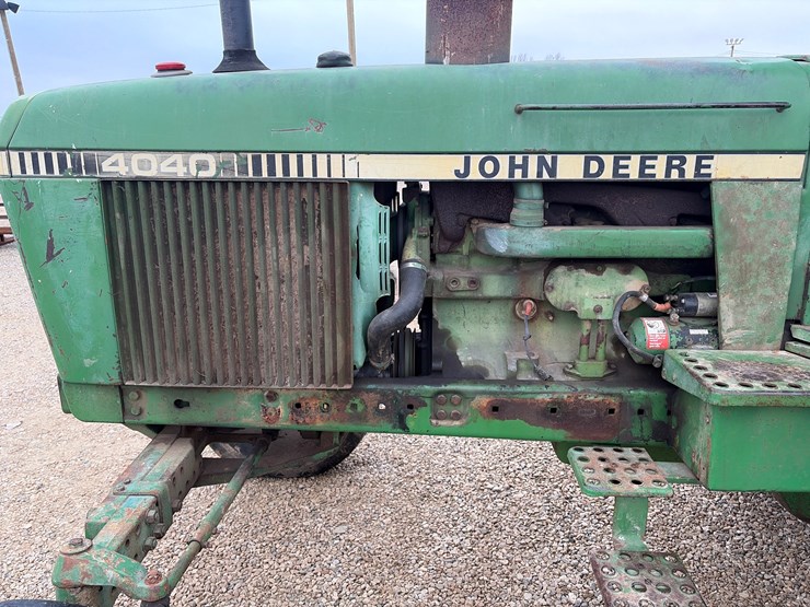 john-deere-4040-image-6