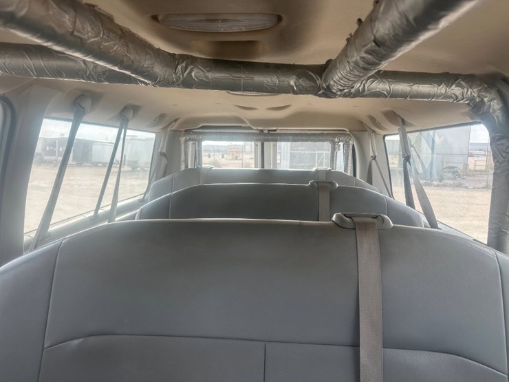 2013-ford-e350-image-7