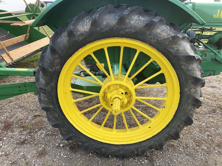 john-deere-model-b-image-37