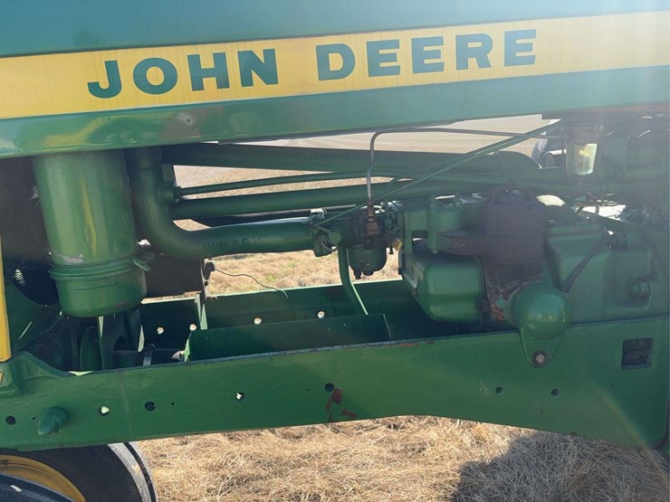 1957-john-deere-520-image-8
