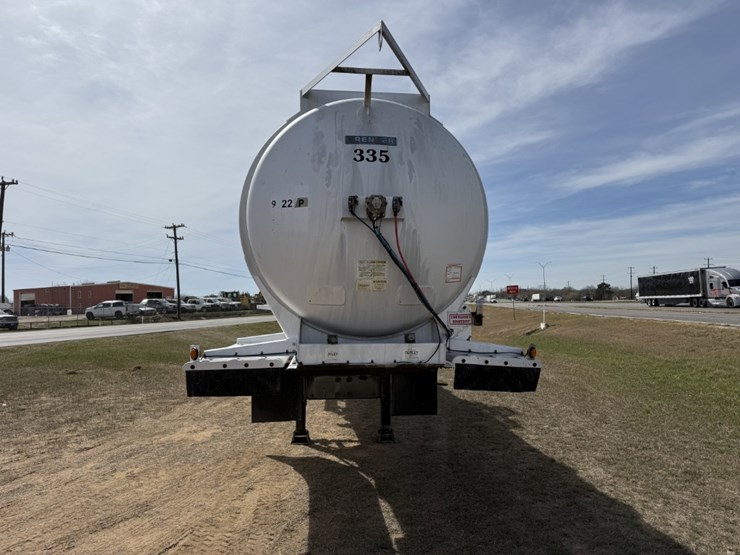 2011-brenner-tank-trailer-image-2