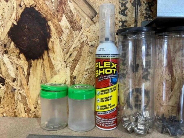 wall-mount-holder-and-contents-image-5