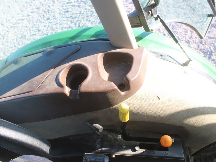 2011-john-deere-6115d-image-63