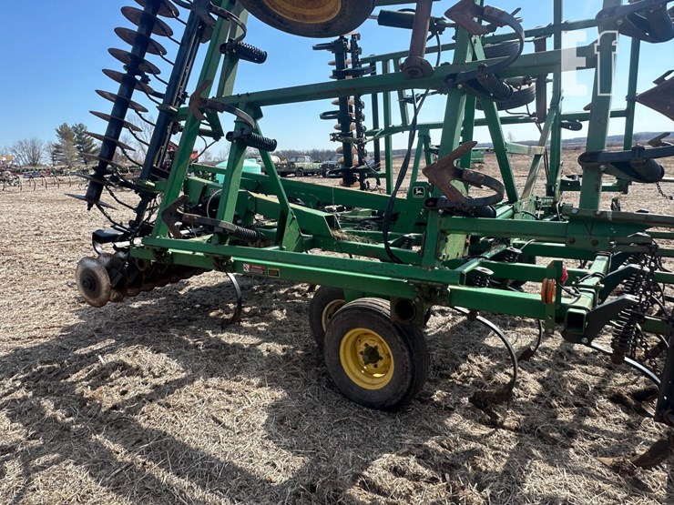 john-deere-726-image-15