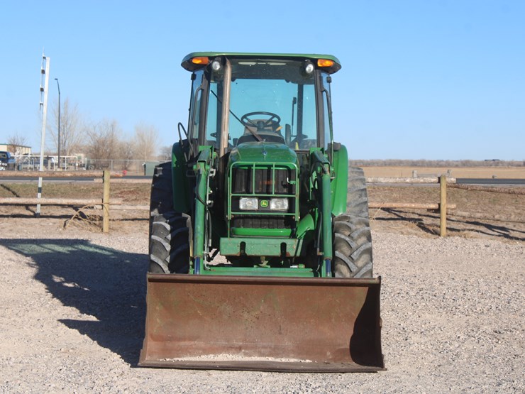 2011-john-deere-6115d-image-10