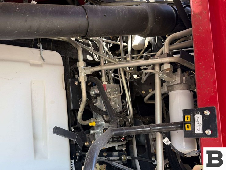 2025-case-ih-8260-image-32