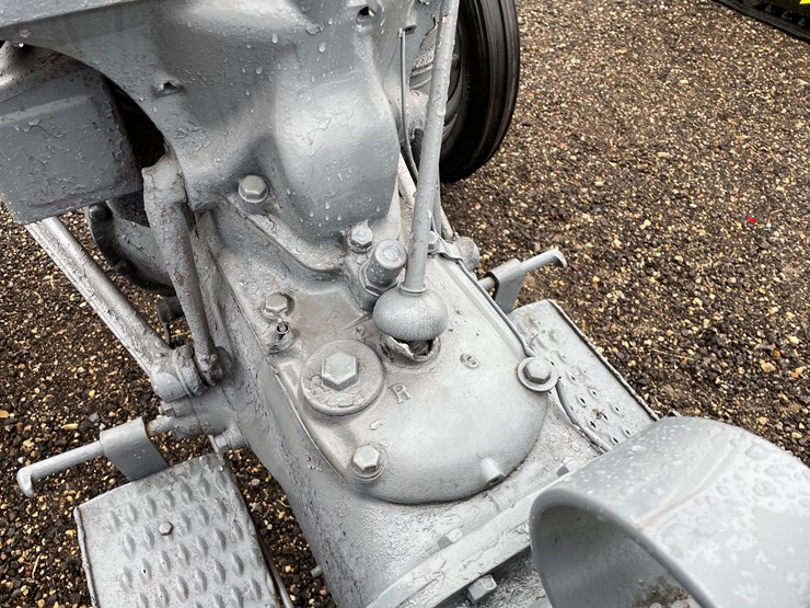 2019-ford-9n-image-25