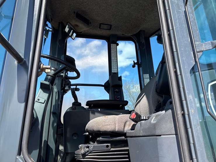 2018-deere-524k-image-20