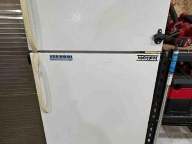 frigidaire-refrigerator-image-1