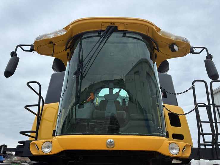 2009-new-holland-cr9060-image-14