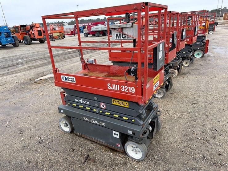 2017-skyjack-sjiii3219-image-2
