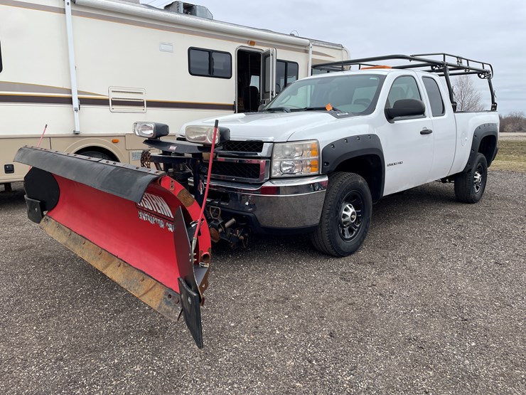 2012-chevrolet-2500hd-image-1