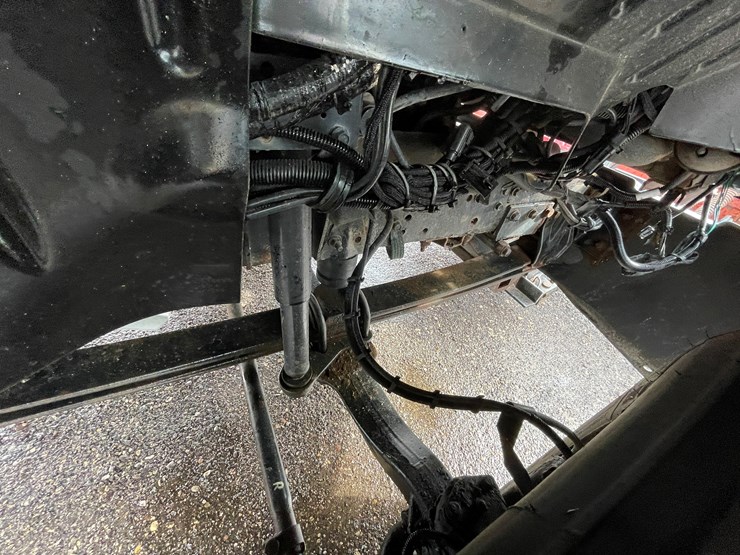 #2015-•-2009-chevy-c7500-single-axle-dump-truck-(has-wi-title)-image-18