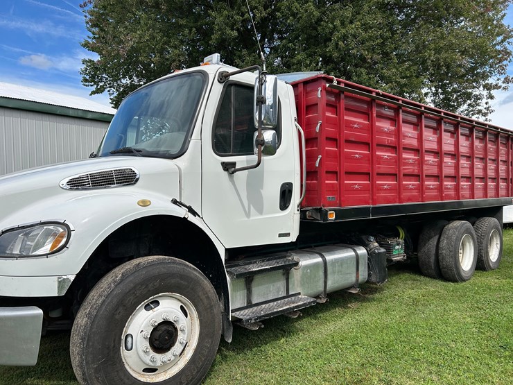 2012-freightliner-/-knapheide-20’-bed-image-2