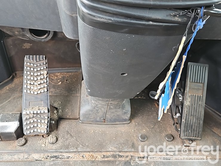 2022-hyundai-hl955a-image-39