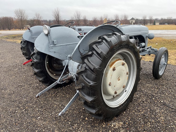 2019-ford-9n-image-5