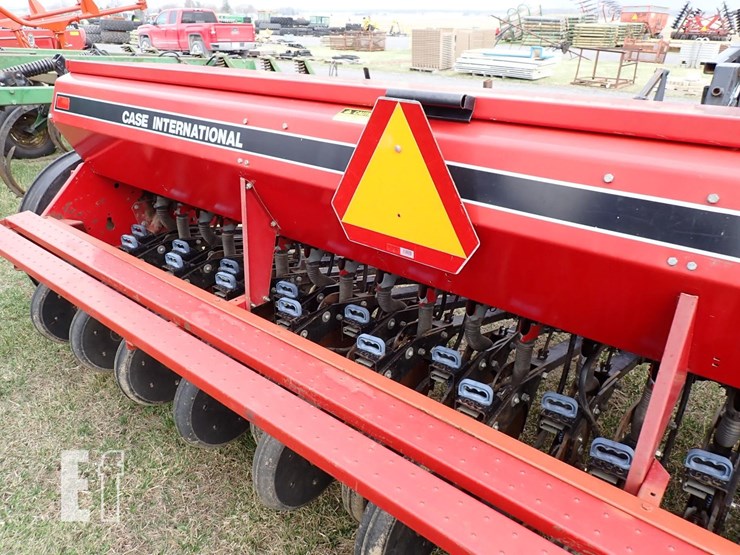 case-ih-5300-image-5