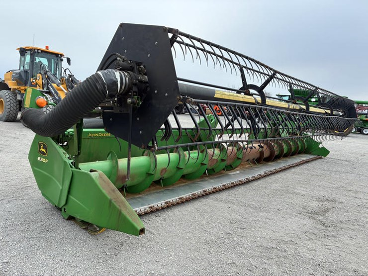 2012-john-deere-630f-image-10