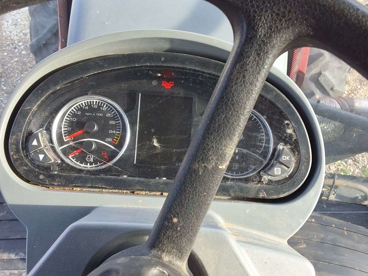 2017-versatile-260-image-32