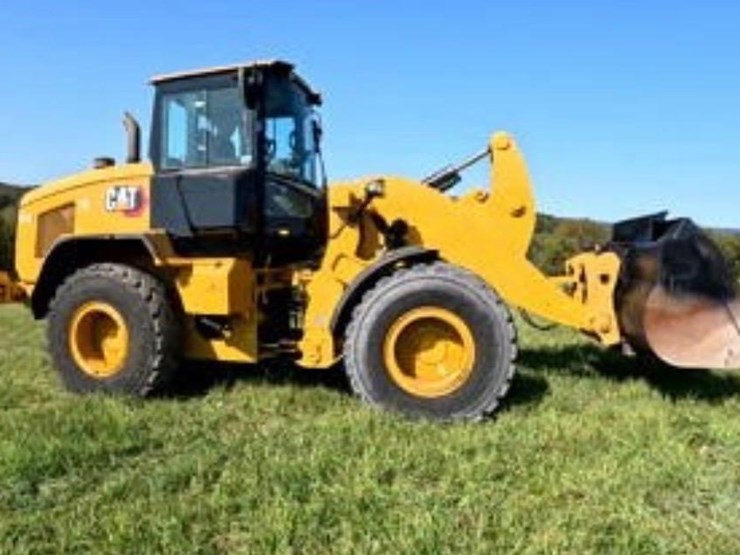 2025-caterpillar-926m-image-1