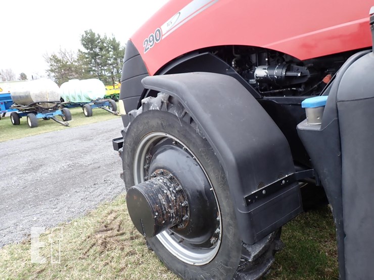 case-ih-magnum-290-image-15