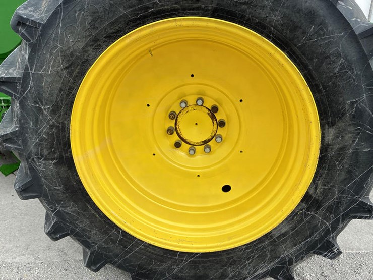 2014-john-deere-s670-image-31