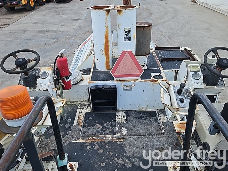 2012-roadtec-rp170-image-30