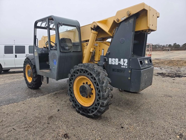 2016-gehl-rs8-42-image-4