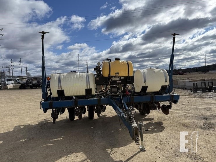 2000-kinze-2000-image-2