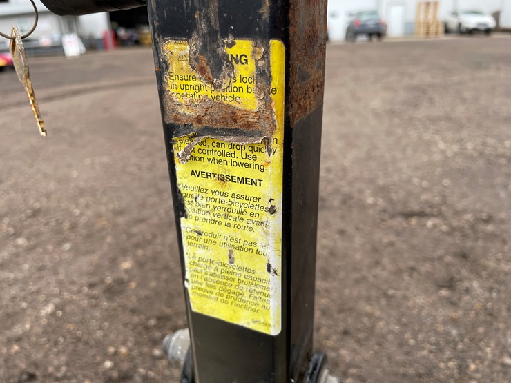 #3057-•-thule-2-bike-hitch-rack-image-15