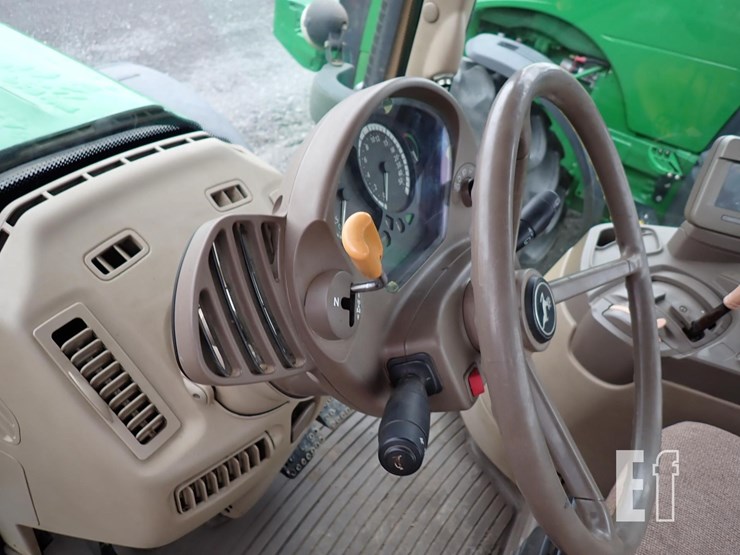 john-deere-7130-premium-image-19