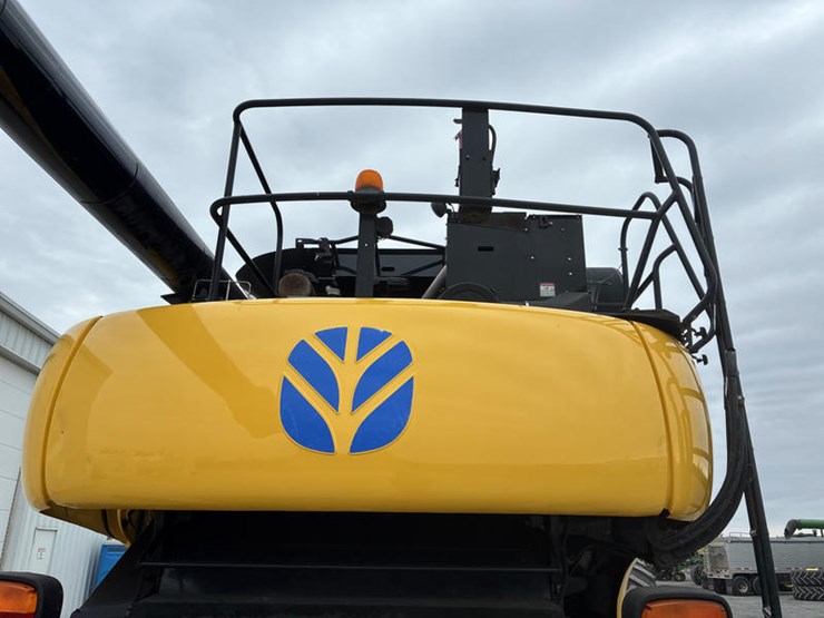 2009-new-holland-cr9060-image-19