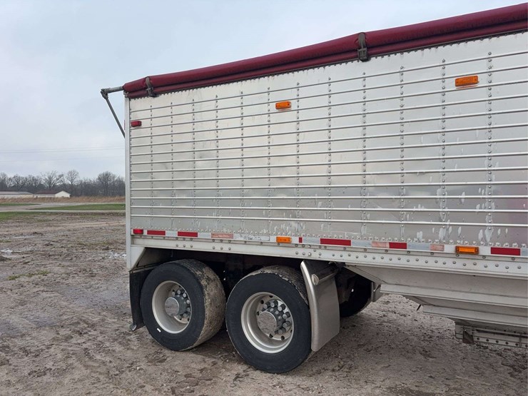 2009-wilson-hopper-bottom-image-4