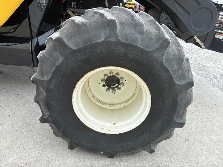 2009-new-holland-cr9060-image-41