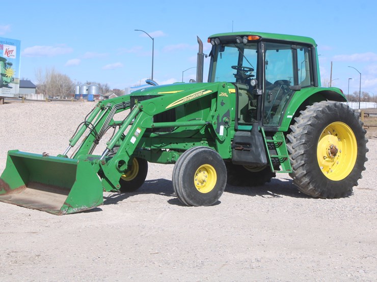 2004-john-deere-7320-image-3
