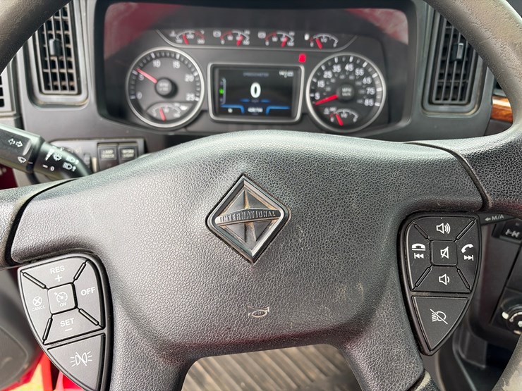 2018-international-lt-image-17