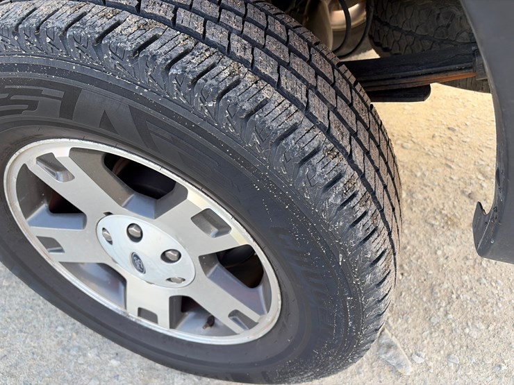 2005-ford-f150-image-16