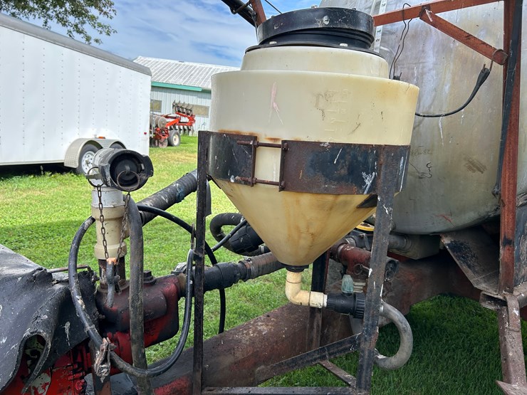 45’-ground-drive-sprayer-image-2
