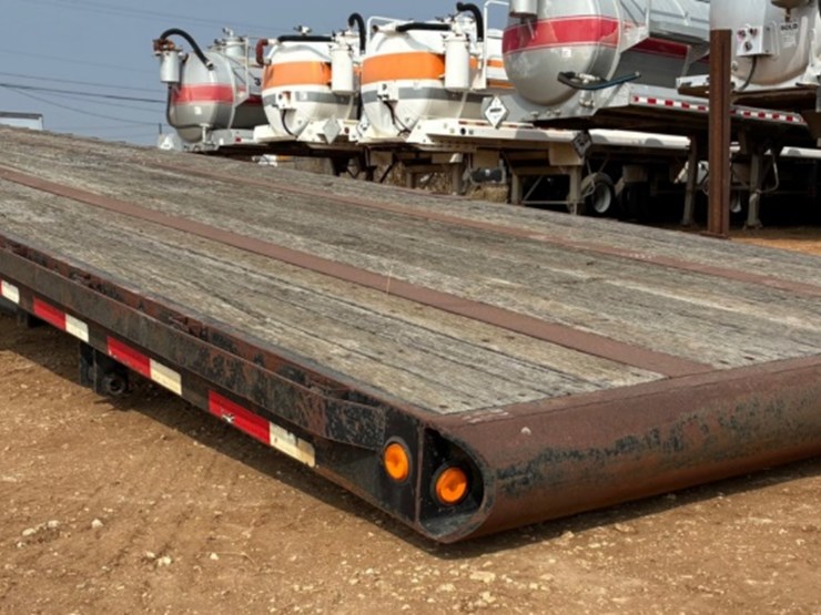 2011-clark-oil-field-float-image-2